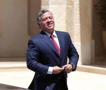 صور لزيارة الملك متخفيا الى دائرة حكومية الوكيل الاخباري