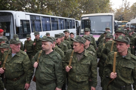 بعد التعبئة الإلزامية آلاف الجنود الروس يعودون لمنازلهم
