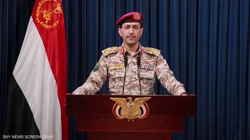 الحوثي يتعهد بـرد مؤثر ويعلن تل أبيب منطقة غير آمنة