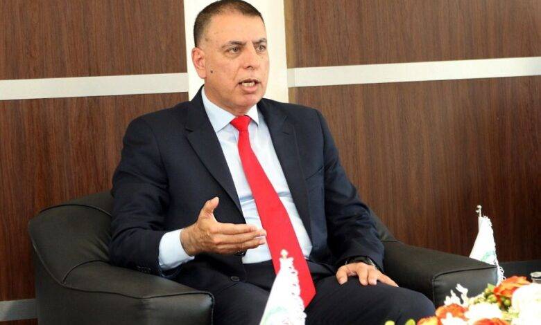 وزير الداخلية يوعز بالإفراج عن 443 موقوفا إداريا