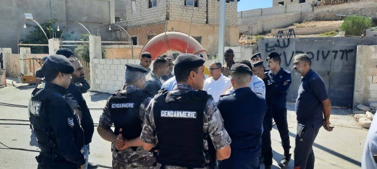 ضبط اعتداءات على خطوط مياه رئيسية في الرصيفة (صور)