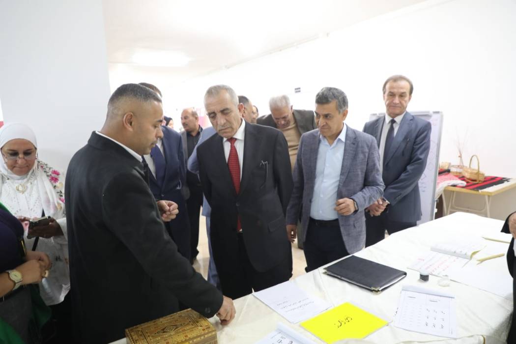 وزير الثقافة يفتتح مركز الفنون في مادبا