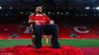 محمد صلاح يمدد عقده رسميا مع ليفربول.. القصة مستمرة