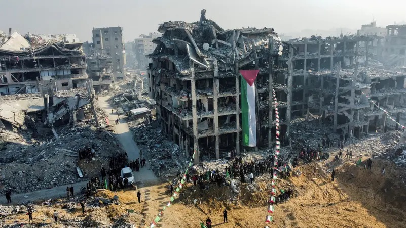 غارات ليلية دامية وعمليات نسف جديدة للمباني في غزة