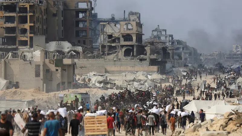 إسرائيل تفتح معبر زيكيم لإدخال المساعدات إلى غزة.. وتتولى فحصها