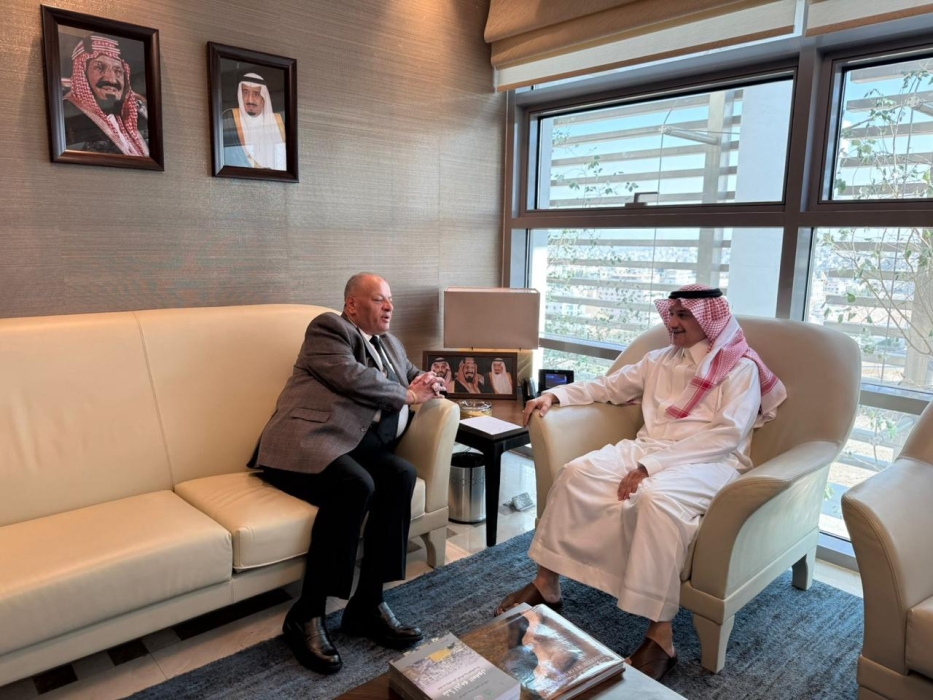 السفير السعودي الأمير منصور بن خالد يلتقي مدير مهرجان جرش ايمن سماوي