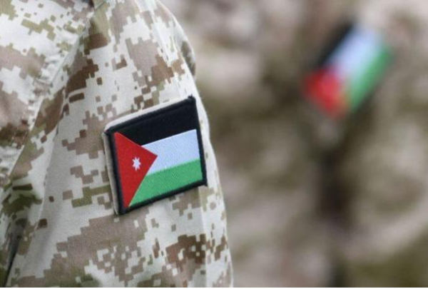 خدمة العلم تعفي الطلبة من دراسة 12 ساعة جامعية