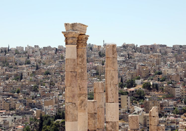 انحسار الغبار وارتفاع ملموس على درجات الحرارة اليوم وغدا