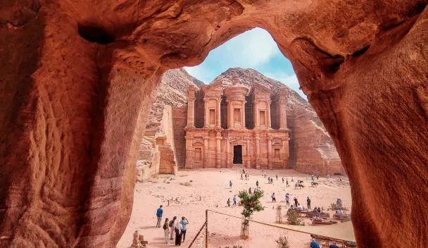 الحجوزات الفندقية في البترا لا تتجاوز 10 وإجراءات وقائية لحماية القطاع