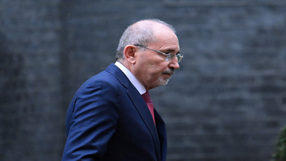 الصفدي: لسنا طرفًا في الحرب .. ولا وجود لقواعد أجنبية في الأردن