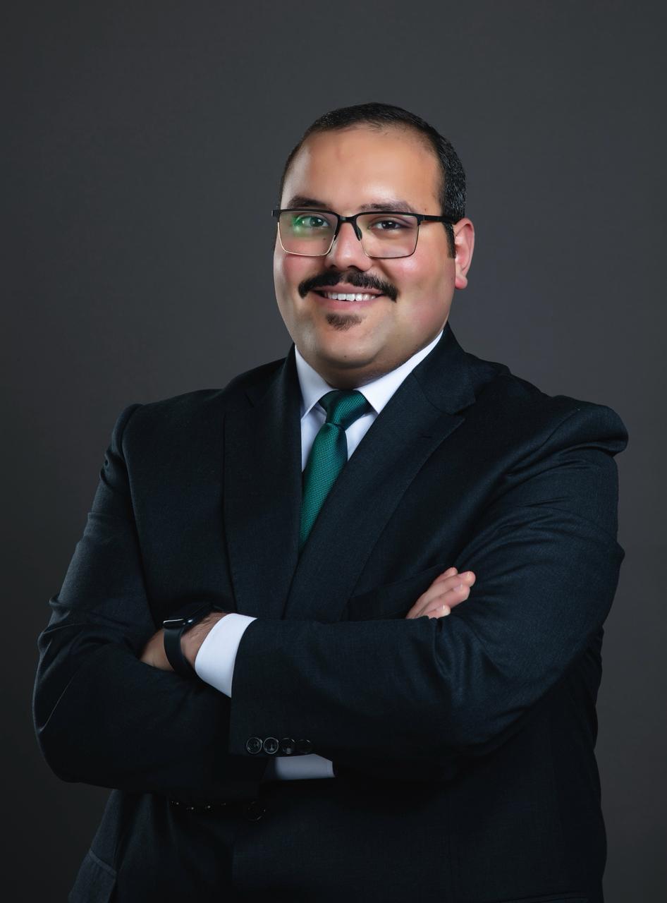 مبارك لـ محمد بكر الشديفات حصوله على درجة البكالوريوس حقوق بتقدير امتياز