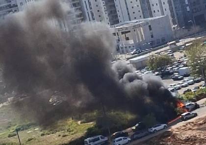 صواريخ انشطارية على تل أبيب توقع 13 إصابة واشتعال النيران في بني براك وبتاح تكفا