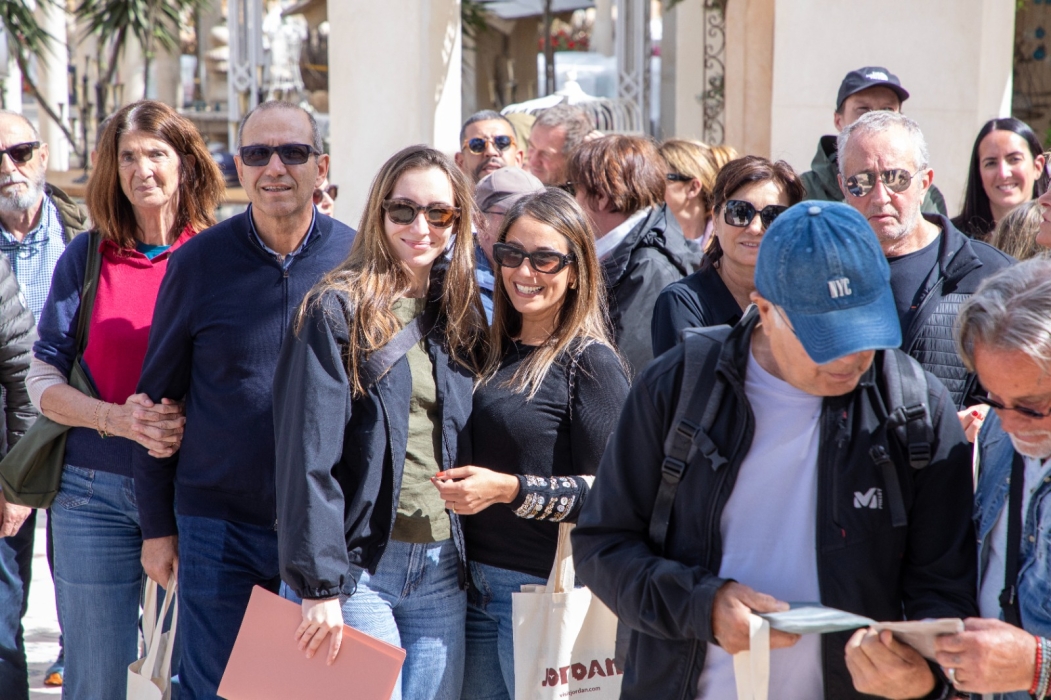 وصول طائرة عارضة فرنسية تقل 105 سائح إلى الأردن بدعم من هيئة تنشيط السياحة