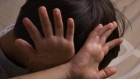 توقيف شخص بتهمة هتك العرض بعد اعتدائه جنسيًا على 3 أحداث