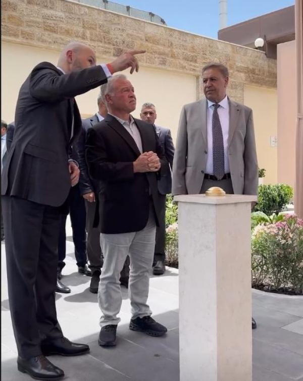 الملك يفتتح ويطلق مشاريع تابعة لشركة البوتاس العربية وشركة برومين الأردن