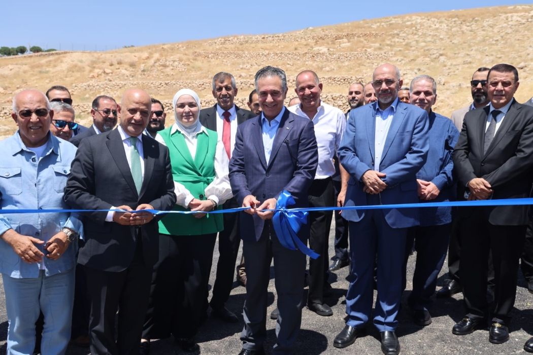 افتتاح مشروع الخلايا الكهروضوئية الخاص بغرفة تجارة عمان