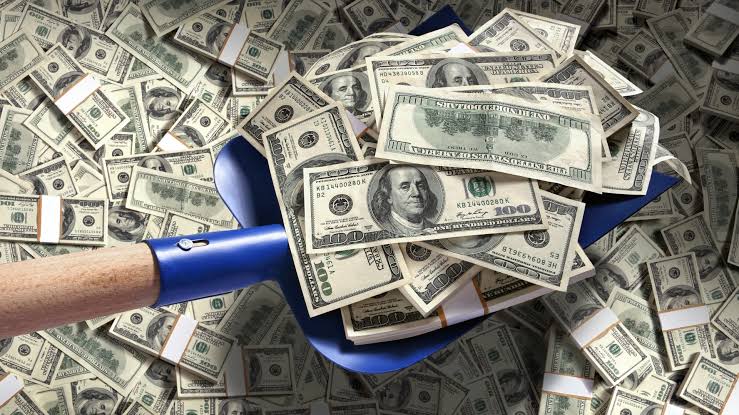 العراق: حكم باسترداد أكثر 1.7 مليار دولار من مدان هارب في الأردن