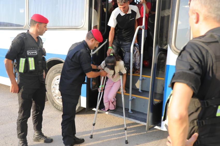 الجيش: إجلاء 50 طفلًا من مرضى غزة للعلاج في المستشفيات الأردنية