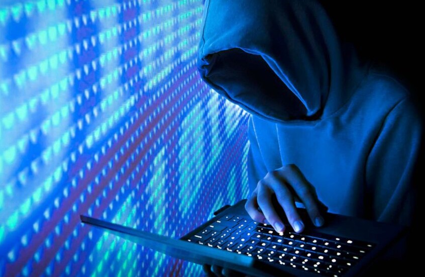 هجوم إيراني يهز بريطانيا.. قراصنة يعطلون محطة كهرباء 4 أيام